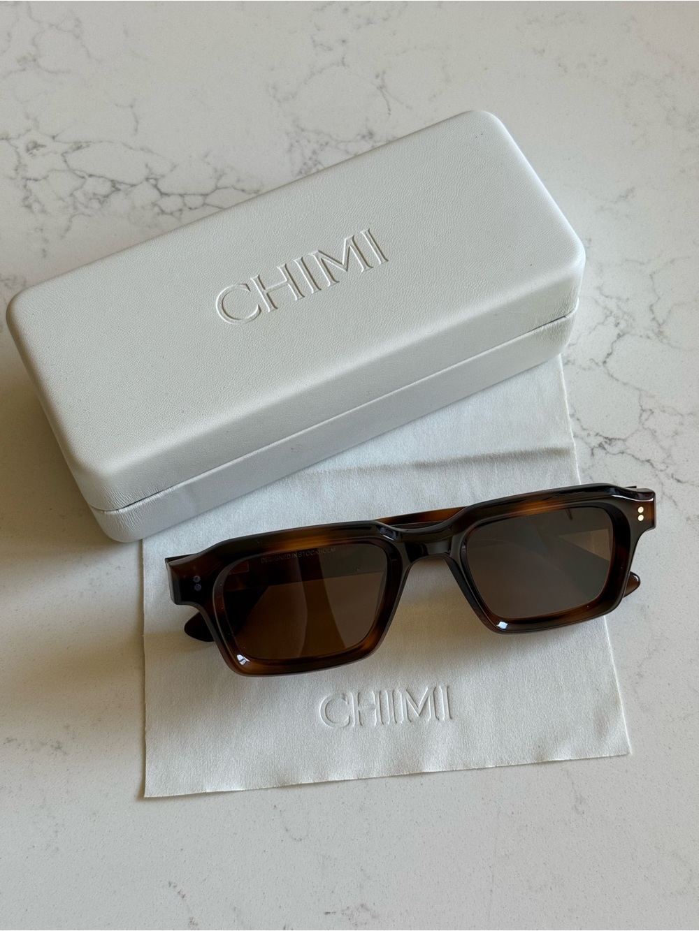 CHIMI Women's Tortoiseshell Rectangular Sunglasses - Brown Lenses